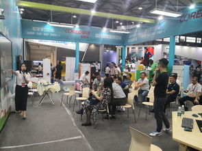 藍鴿集團攜智慧教育產品亮相2019中國國際教育裝備上海博覽會，引領教育信息化新浪潮